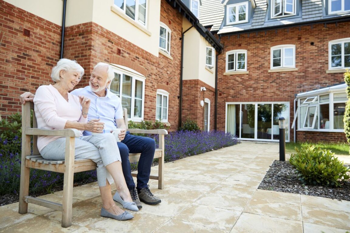 Assisted Living VS Nursing Home